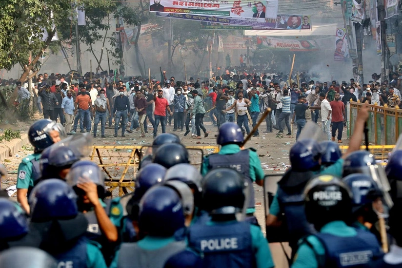Bangladesh opposition protest turns violent amid calls for PM to resign