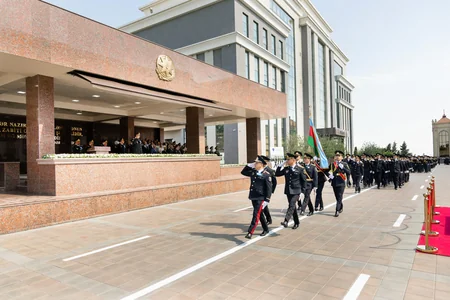 “Polis Günü”nə və tədris ilinin buraxılışına həsr olunmuş mərasim keçirilib