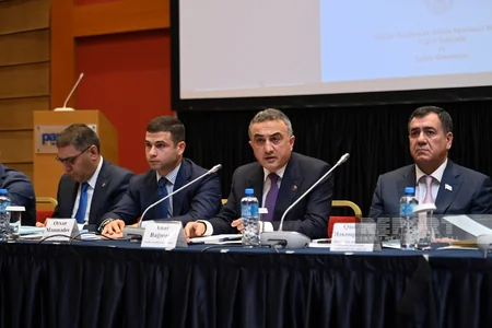 Bakıda Nyu-York Konvensiyasının şərhinə dair hakimlər üçün əl kitabı təqdim olunub