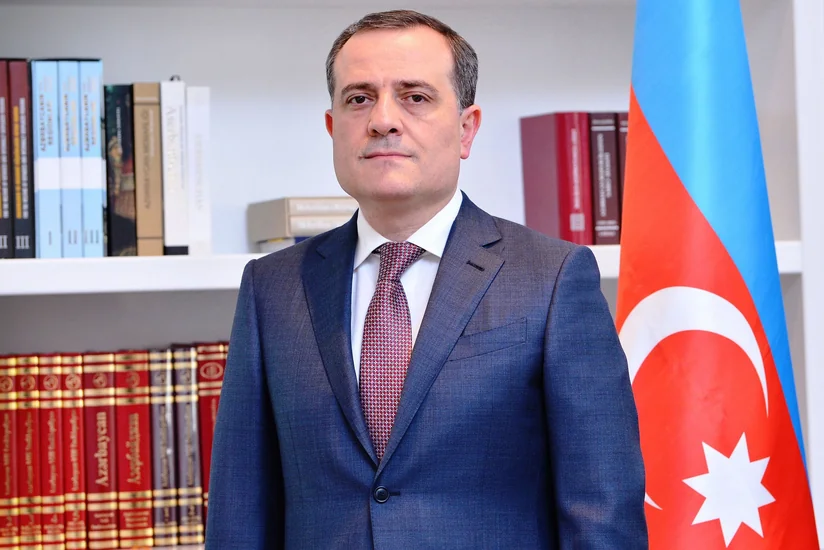 Təhsil naziri şöbə müdirini cəzalandırdı