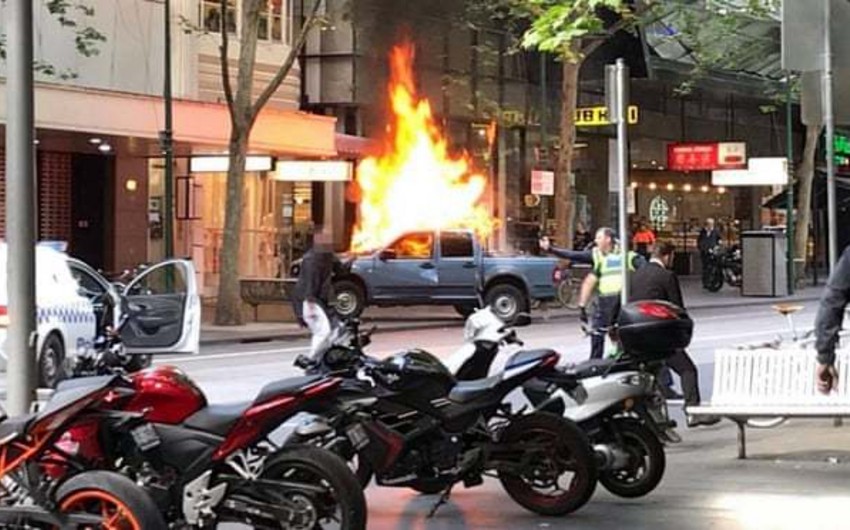 Avstraliyada kütləyə bıçaqla hücum edən şəxs xəstəxanada ölüb - FOTO - VİDEO - YENİLƏNİB-2