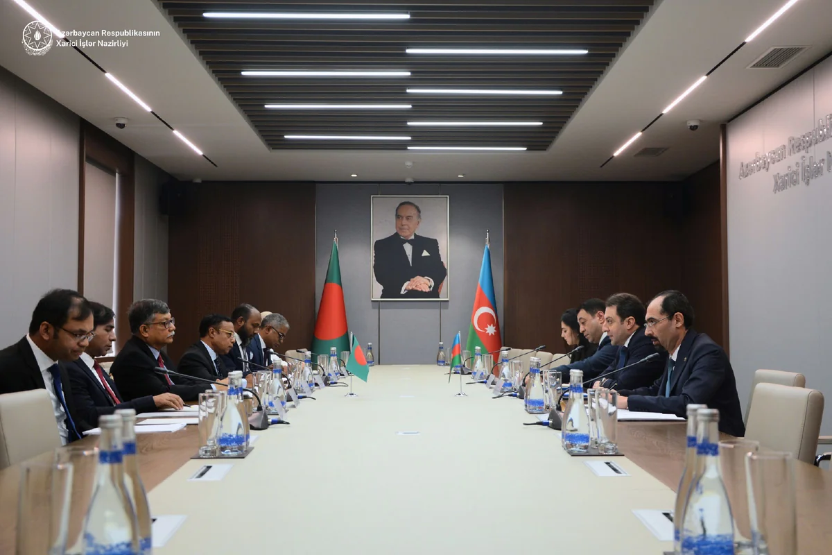 Azerbaijani, Bangladeshi MFAs hold political consultations