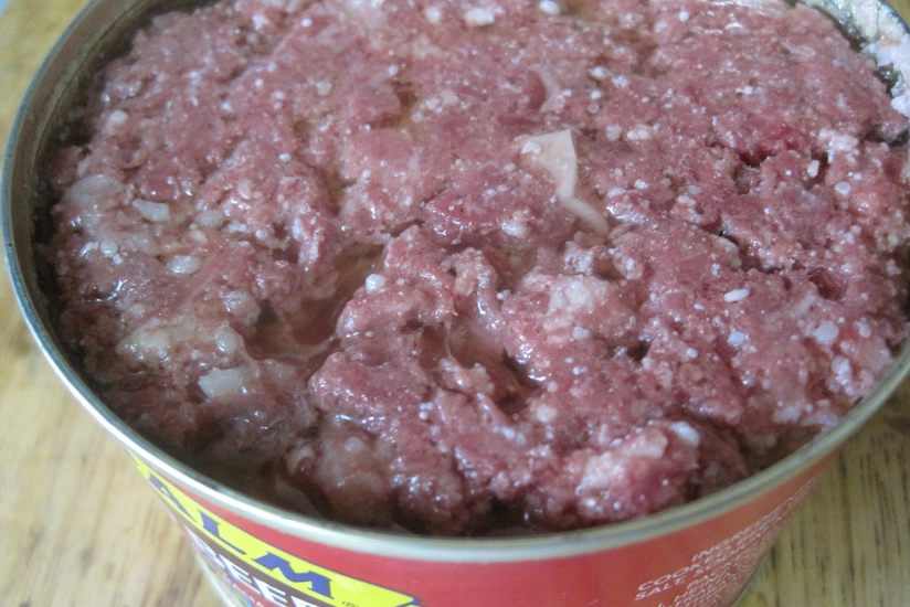 Azərbaycan Gürcüstandan konservləşdirilmiş mal əti alışını bərpa edib