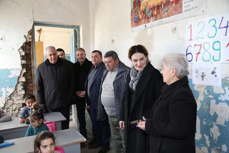 Gürcüstanın dövlət naziri azərbaycanlıların və ermənilərin birgə yaşadığı kəndə baş çəkib