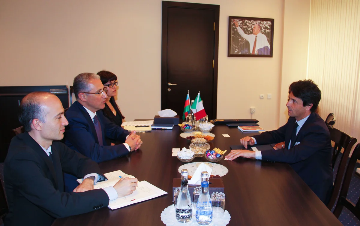 Muxtar Babayev İtaliyanın Azərbaycandakı səfiri ilə görüşüb