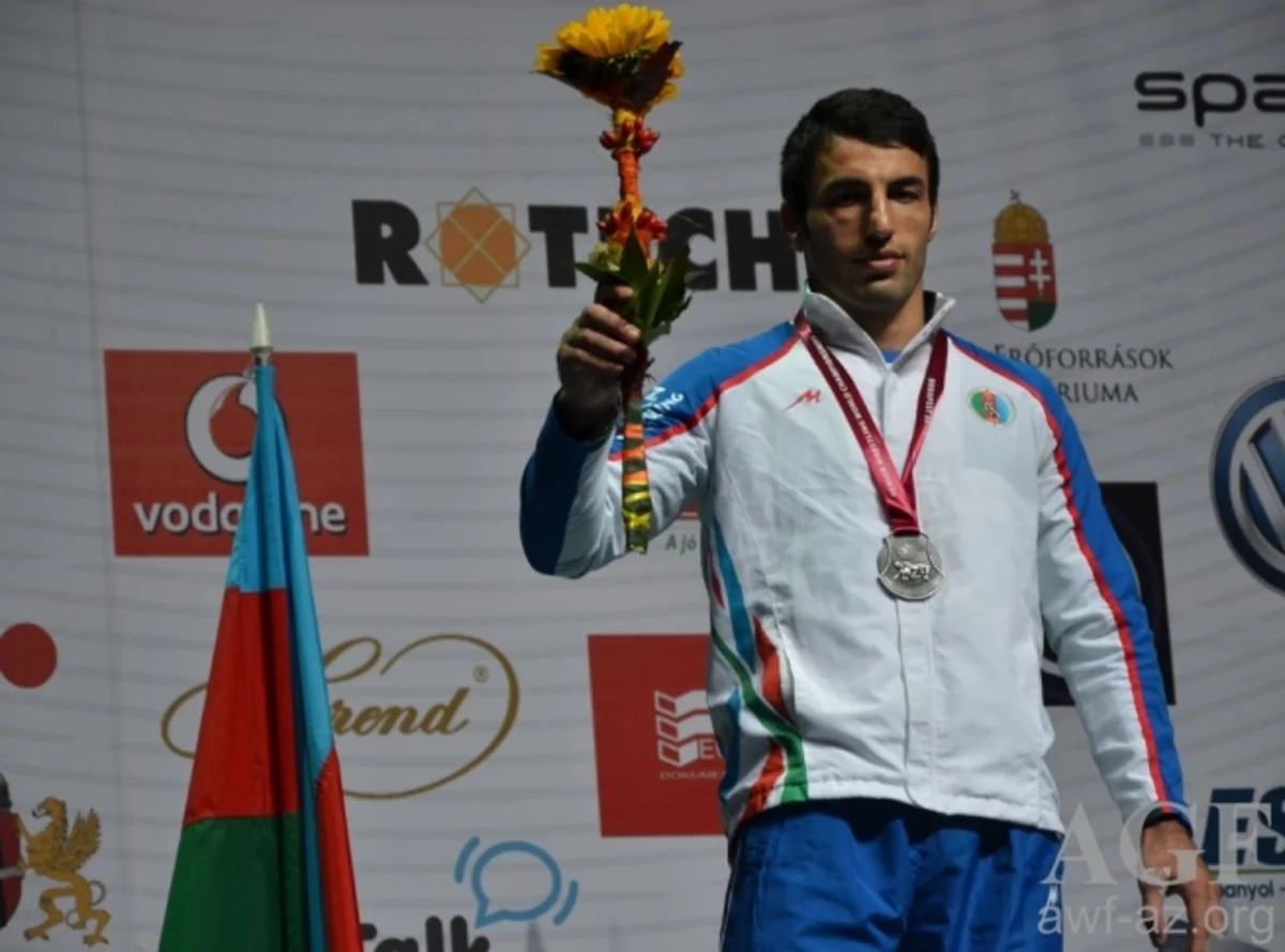 ​Azərbaycan güləşçisi Saman Təhmasibi olimpiadada mübarizəni dayandırıb