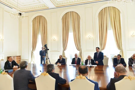 ​Prezident İlham Əliyevə Mətbuat Şurasının xüsusi mükafatı təqdim olunub - ƏLAVƏ OLUNUB