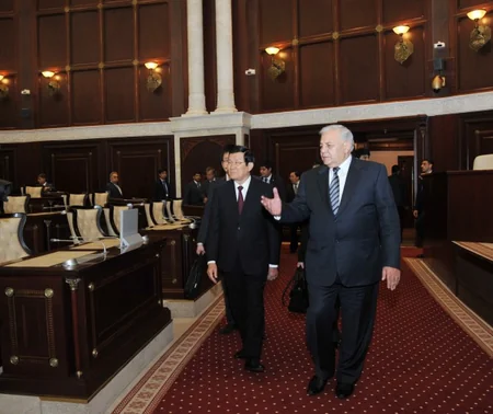 Oqtay Əsədov: Ermənistan rəhbərliyi təcavüzkar mövqeyindən əl çəkmir