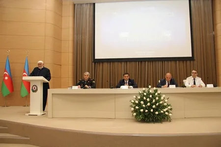 ​Binəqədidə “Dini ekstremizmə qarşı mübarizə” mövzusunda seminar-müşavirə keçirilib