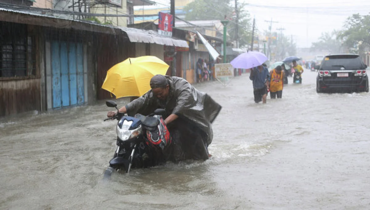 ​Filippində daşqınlar səbəbindən 70 mindən çox insan təxliyə edilib