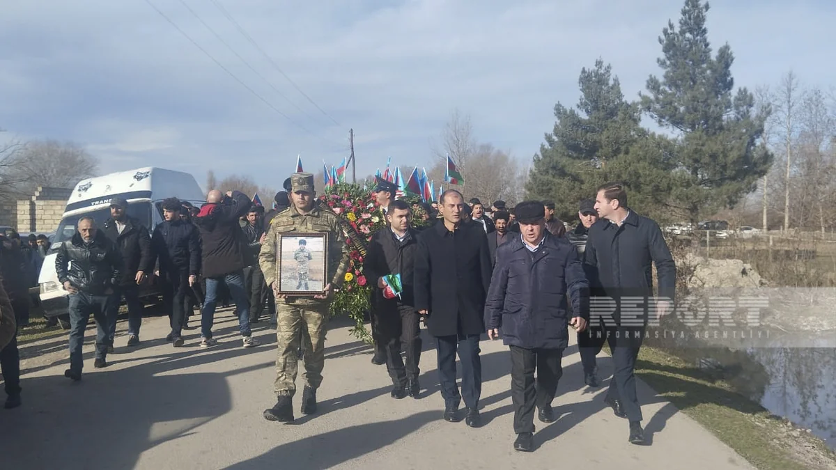 Предан земле погибший вчера в ДТП в Лачыне военнослужащий Сахават Ахундов
