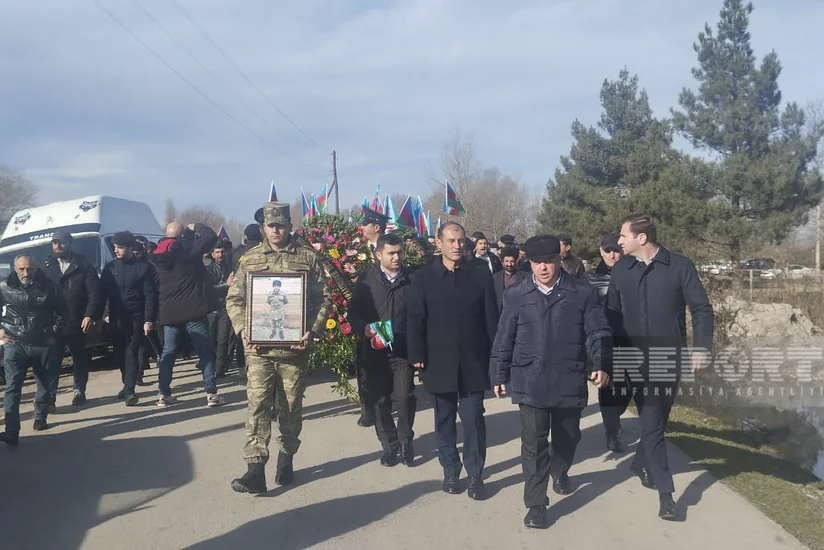 Предан земле погибший вчера в ДТП в Лачыне военнослужащий Сахават Ахундов