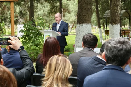 BP Gəncə universitetlərindən seçilmiş 70 müəllim üçün yeni layihəyə başlayıb