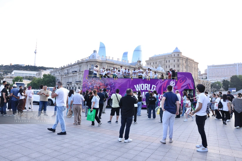 В Баку проходит концерт в честь победы сборной Азербайджана по мини-футболу
