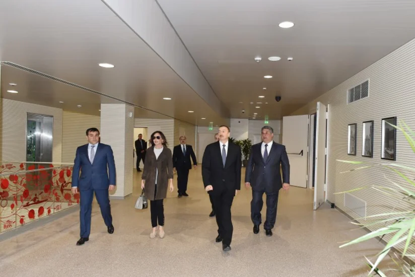 ​Prezident İlham Əliyev Bakı İdman Sarayında əsaslı təmirdən sonra yaradılan şəraitlə tanış olub