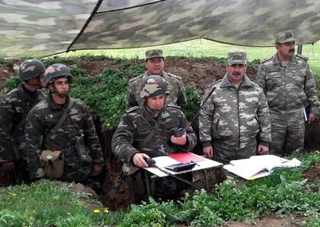 Zakir Hasanov delivers Azerbaijani President's tasks to frontline fighters