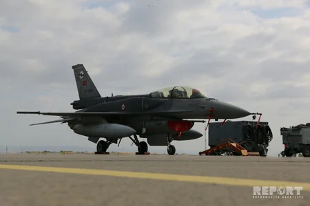 В Азербайджане успешно продолжаются совместные летно-тактические учения TurAz Qartalı - 2017 - ФОТО