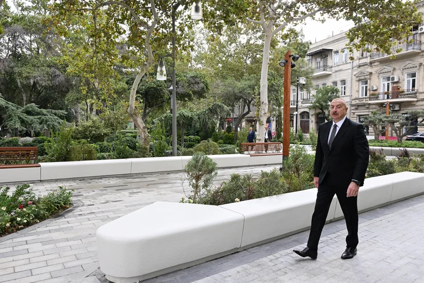 Prezident “Xaqani” bağında və ətraf ərazilərdə aparılmış abadlıq və yenidənqurma işlərindən sonra yaradılan şəraitlə tanış olub - YENİLƏNİB