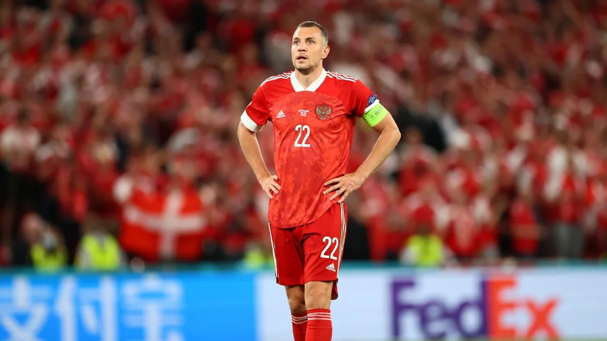 Tanınmış rusiyalı futbolçu karyerasını bitirməyi düşünmür