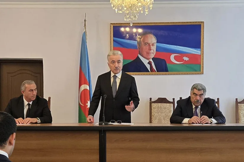 Hacıqabulun yeni icra başçısı kollektivə təqdim olunub
