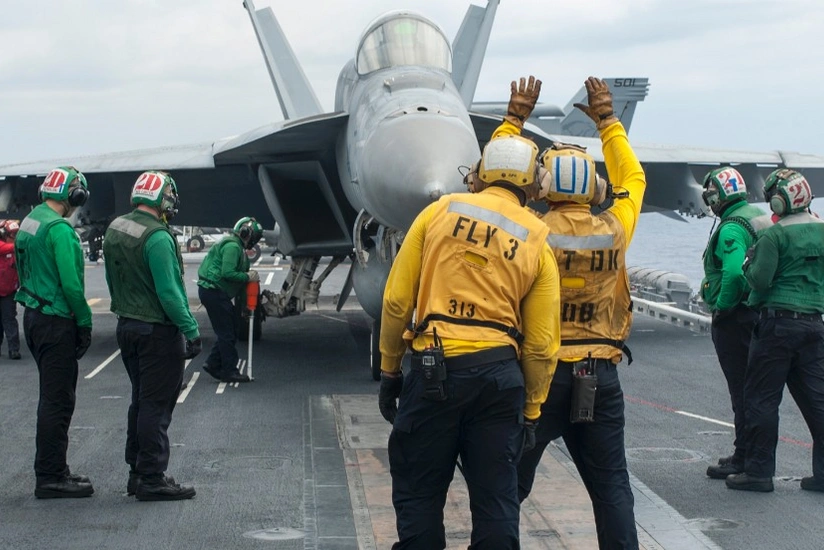 Jeep drove into military base in US and destroyed tail of fighter for $ 60 mln