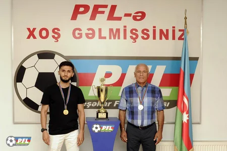 Peşəkar Futbol Liqası medalçıları mükafatlandırdı