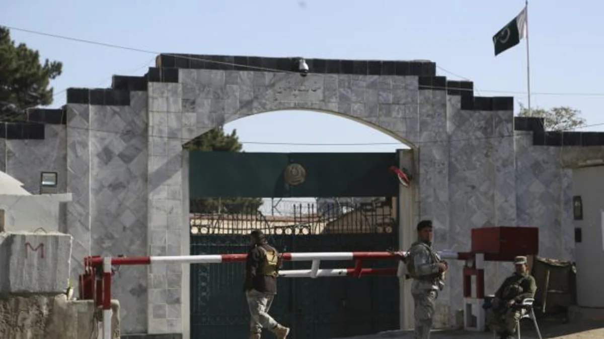 Pakistanın Əfqanıstandakı səfiri Kabilə geri dönüb