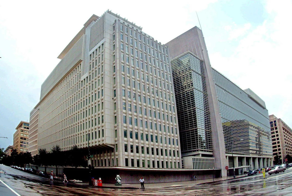 ​Dünya Bankı Azərbaycanda təkmilləşdirilməyə ehtiyacı olan sahələri açıqlayıb