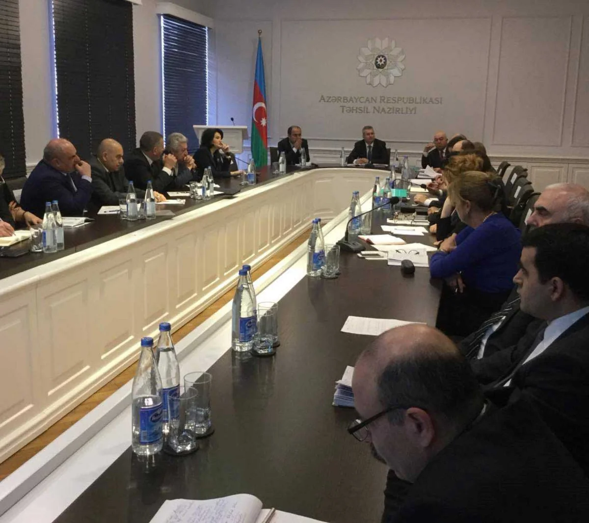 Azərbaycanda 12 illik ümumi təhsilə keçidlə bağlı müzakirələrə başlanıb