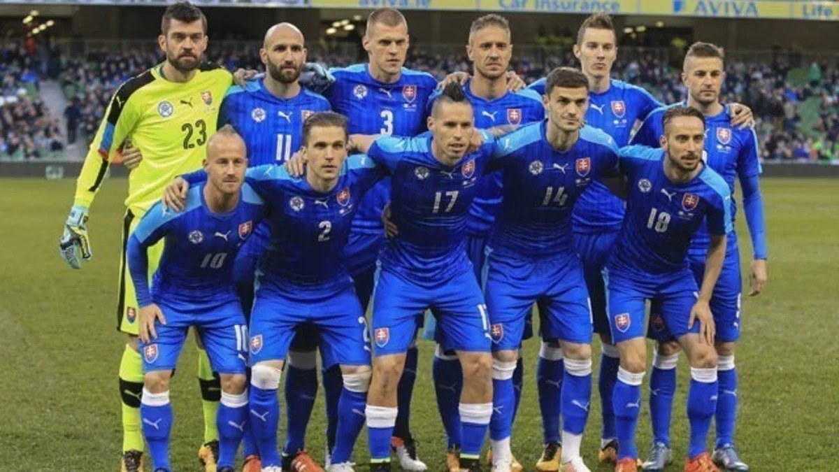 Slovakiya millisi Azərbaycanla oyundan öncə 5 futbolçunu heyətdən kənarlaşdırıb