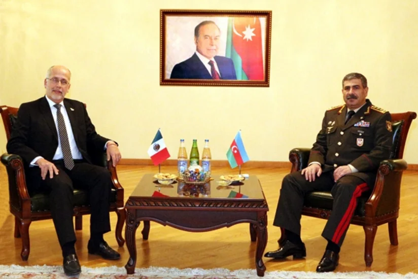 Azərbaycan müdafiə naziri Meksika səfiri ilə görüşüb