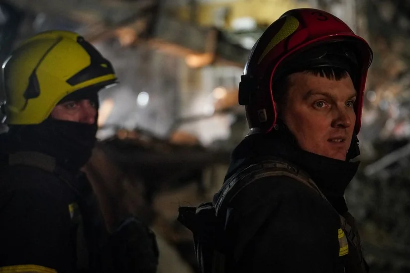 Russian attack kills 2 police officers, injures 6 others