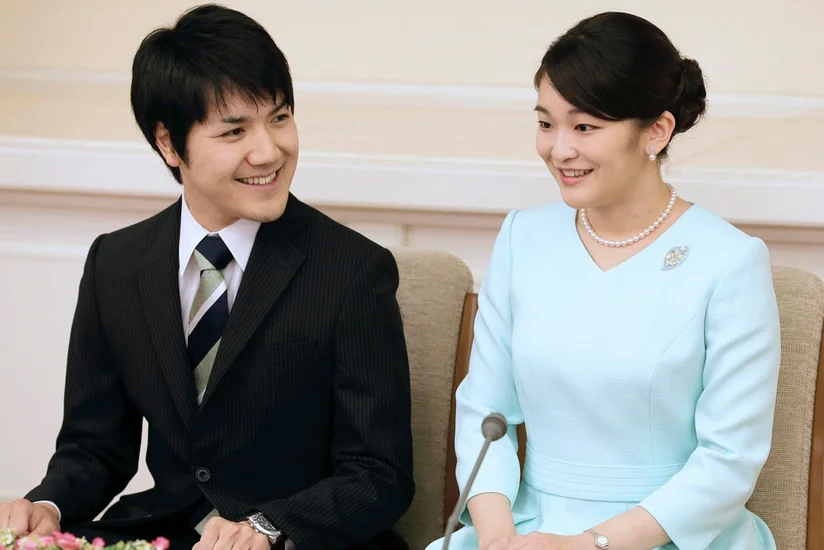 Экс-принцесса Японии Мако с супругом вылетели в США