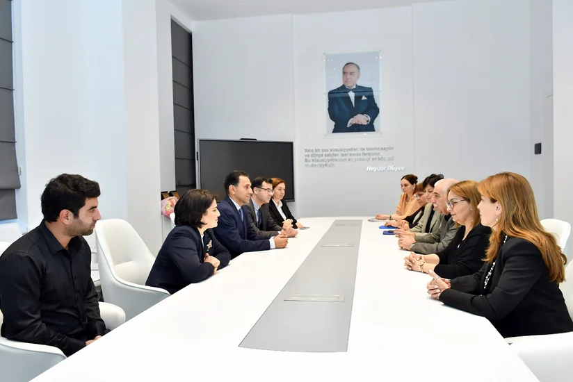 Pyes müsabiqəsi qaliblərinə mükafatlar təqdim olunub