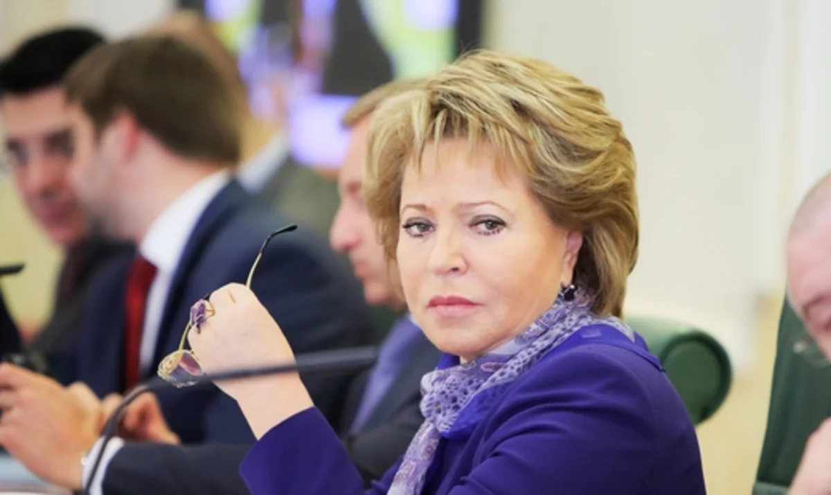 ​Spiker Valentina Matviyenko Rusiyada kollektorlarla bağlı komissiyanın yaradılmasını təklif edib
