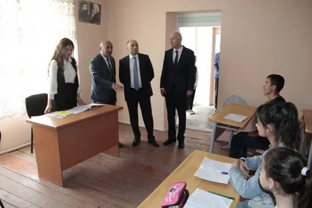 Anar Kərimov Göytəpədə milli memarlıq üslubunda tikilmiş pravoslav kilsəsini ziyarət edib
