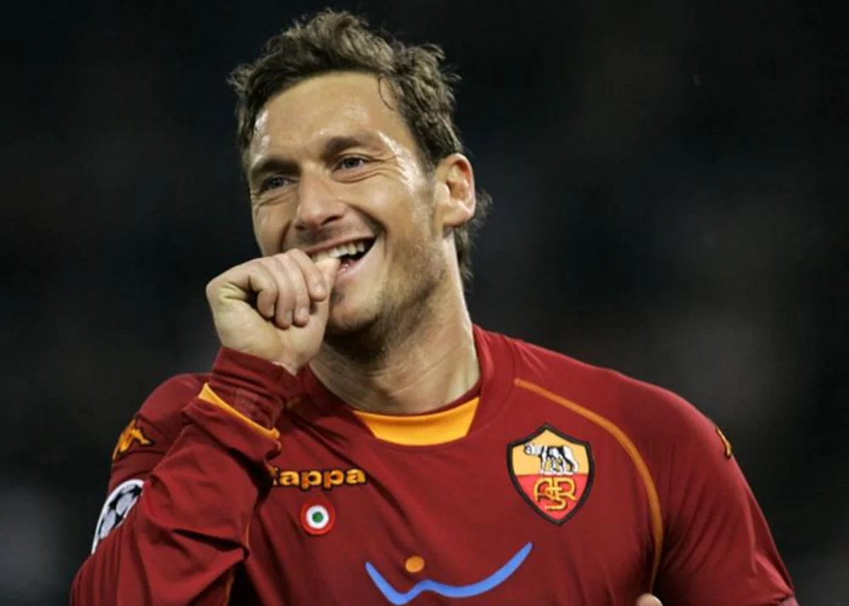 Totti: Uşaq vaxtı yanacaqdoldurma məntəqəsində işləmək arzusunda idim
