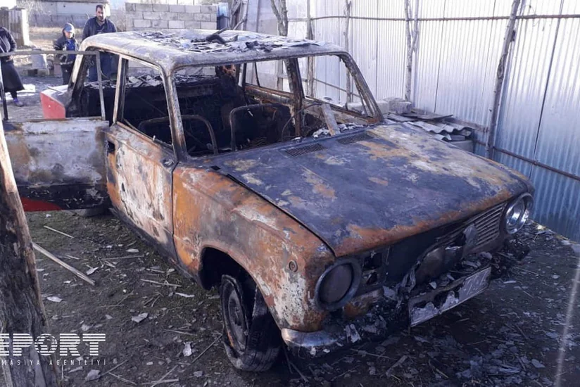 В Кюрдемире загорелись автомобиль и гараж - ВИДЕО