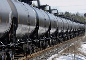 Iran in Vienna talks to ask to lift restrictions on oil sales