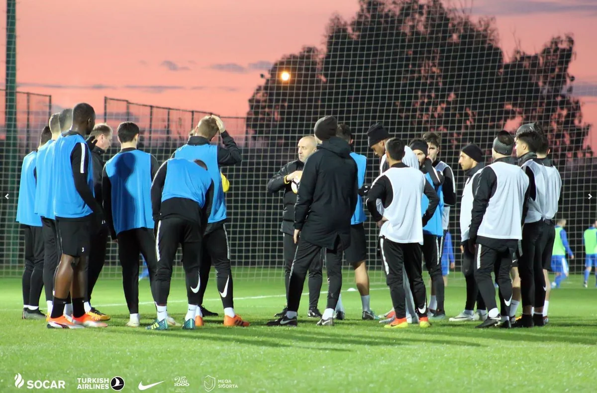 Neftçi Rumıniya klubunu böyük hesabla məğlub edib