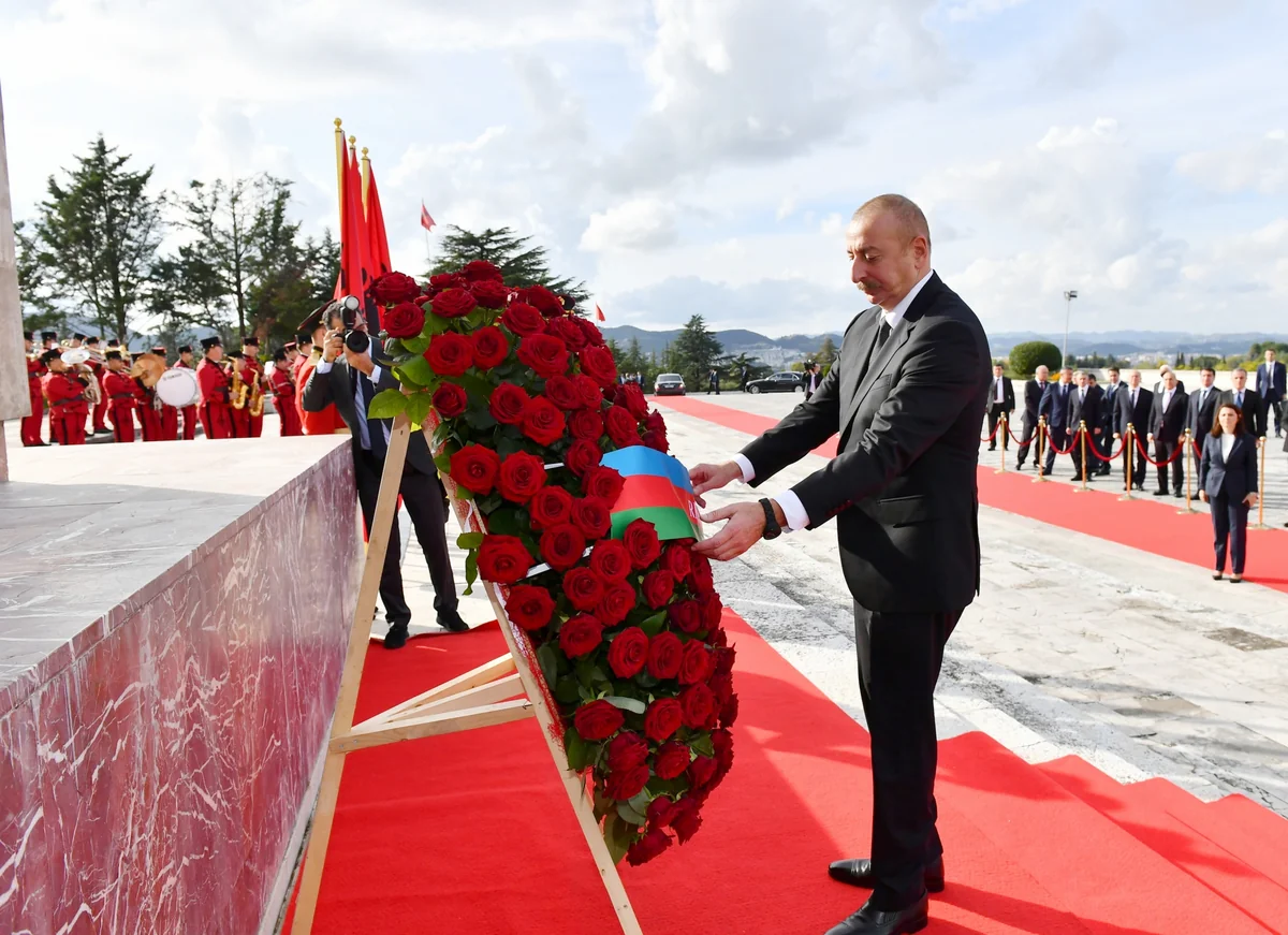 Ilham Aliyev visits Mother Albania monument in Tirana