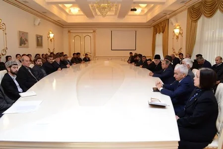 Ucarda Dini radikalizmlə mübarizədə dini icmaların fəaliyyətinin təşkili mövzusunda tədbir keçirilib