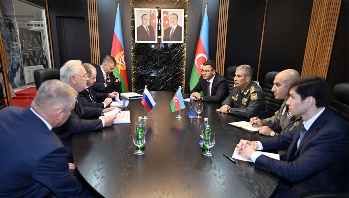 Azerbaijan, Russia discuss prospects for military-technical cooperation