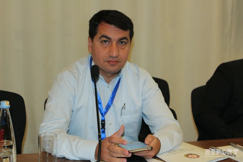 Hikmət Hacıyev: Ermənistan beynəlxalq media nümayəndələrini aldadaraq Azərbaycanın işğal olunmuş ərazilərinə gətirir