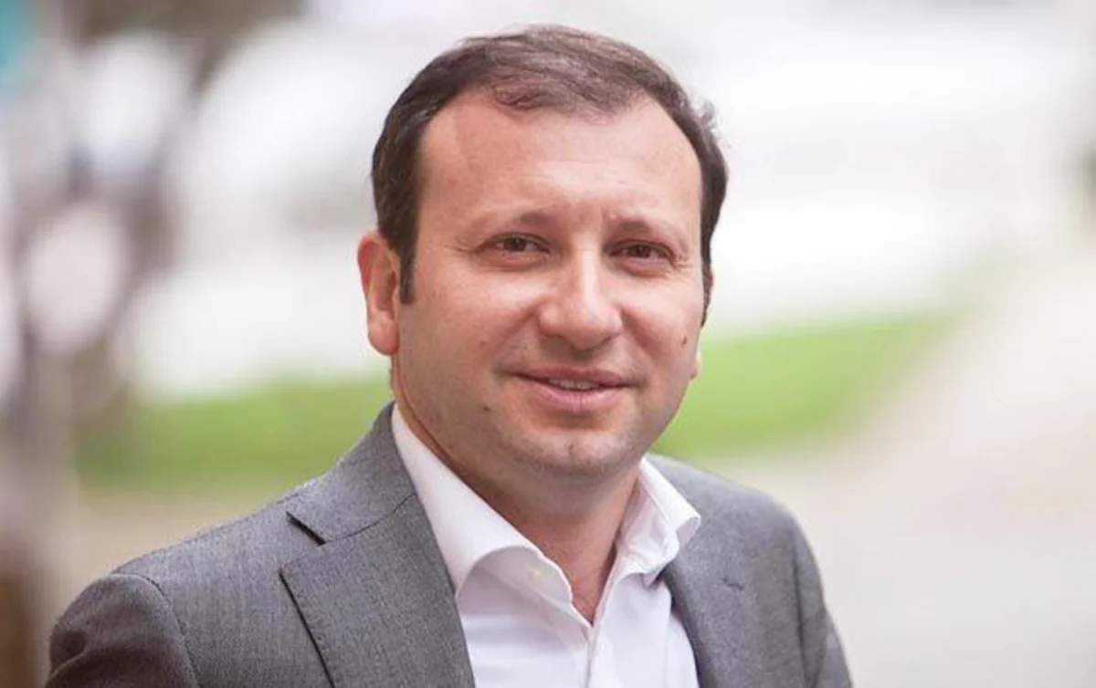 Emin Məmmədov: Azərbaycan ABŞ və Avropa İttifaqı ölkələrinə xalça ixrac etməyə başlayıb