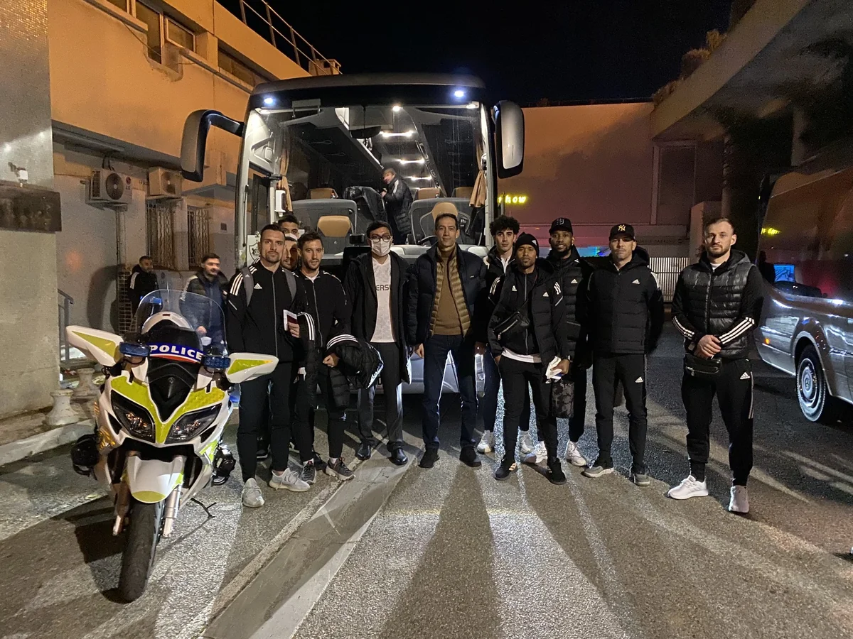 Nazir və səfir “Qarabağ”ın futbolçuları ilə görüşüb
