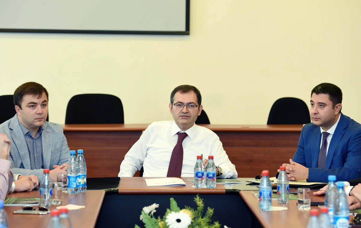 İntiqam Babayev rusiyalı gənclərlə görüşüb