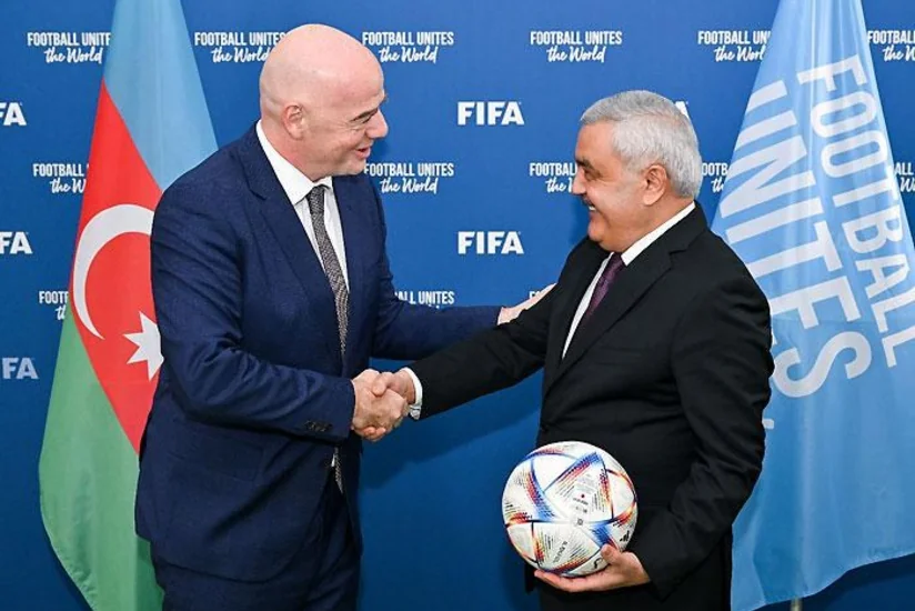 FIFA prezidenti: Rövnəq Abdullayev 16 il Azərbaycan futboluna uğurla xidmət edib