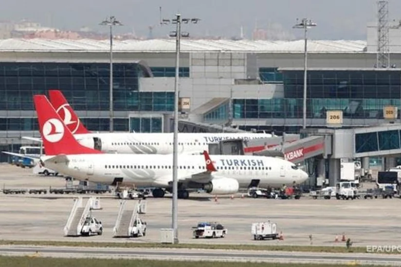 ​Təyyarəyə gecikən britaniyalı turist İstanbul aeroportunda özünü asıb