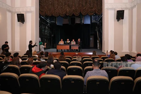 Direktor Kukla Teatrında aparılan yoxlamalara münasibət bildirib: Burada ciddi oyun gedir